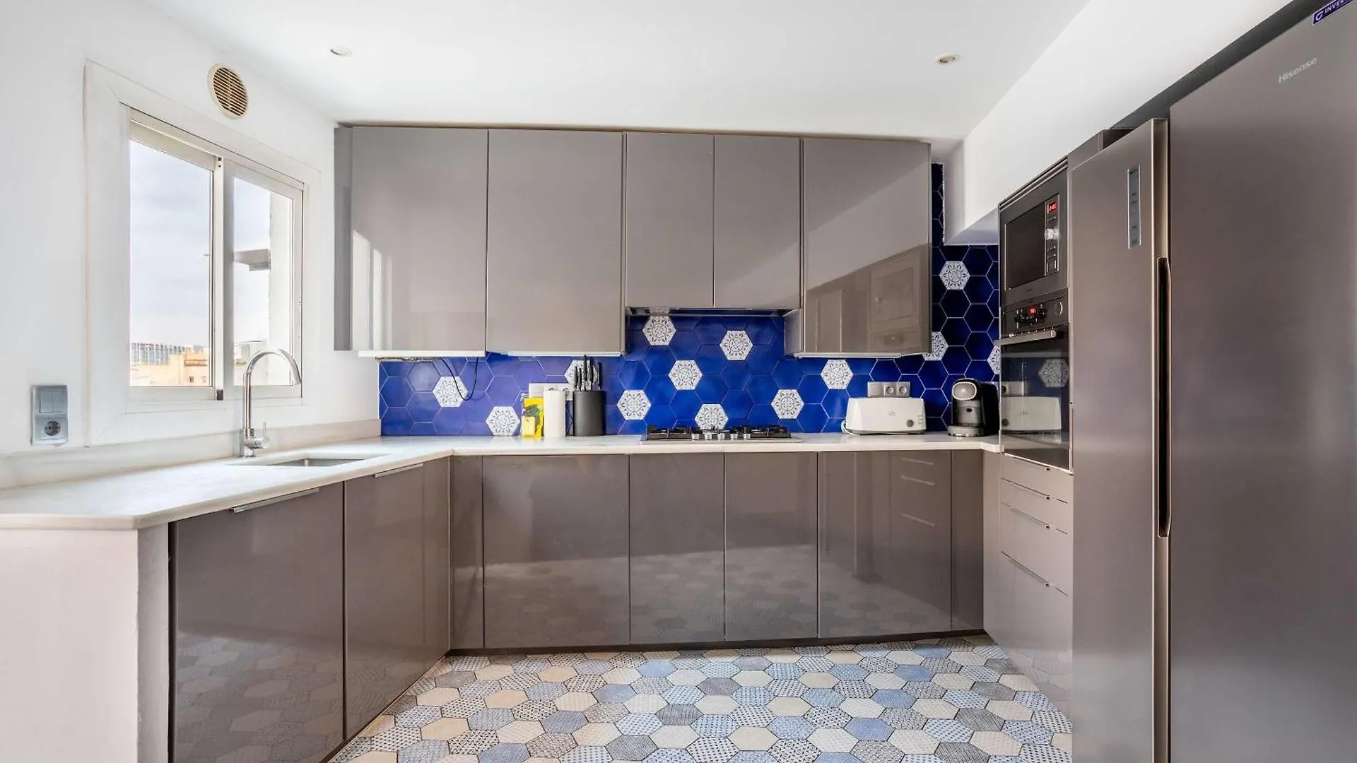 Amazing 3 Bedroom Penthouse In Plaza Espana Barcelona Apartment